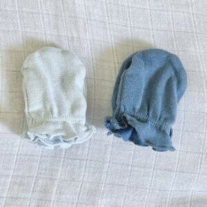 Free with purchase - blue baby mitts 0-3M